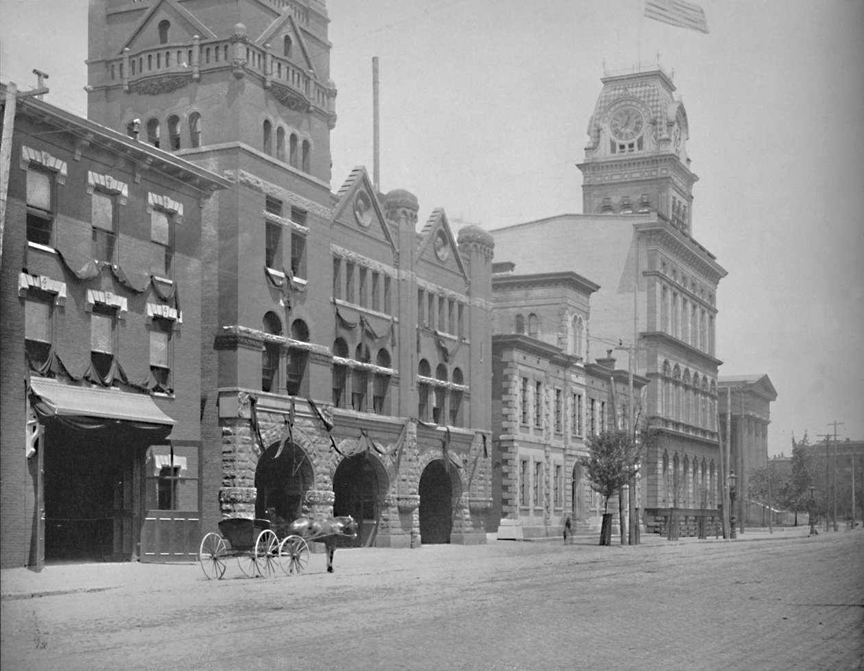杰斐逊·希尔斯（Jefferson Hills），肯塔基州路易斯维尔，约建于1897年。 作者 不明