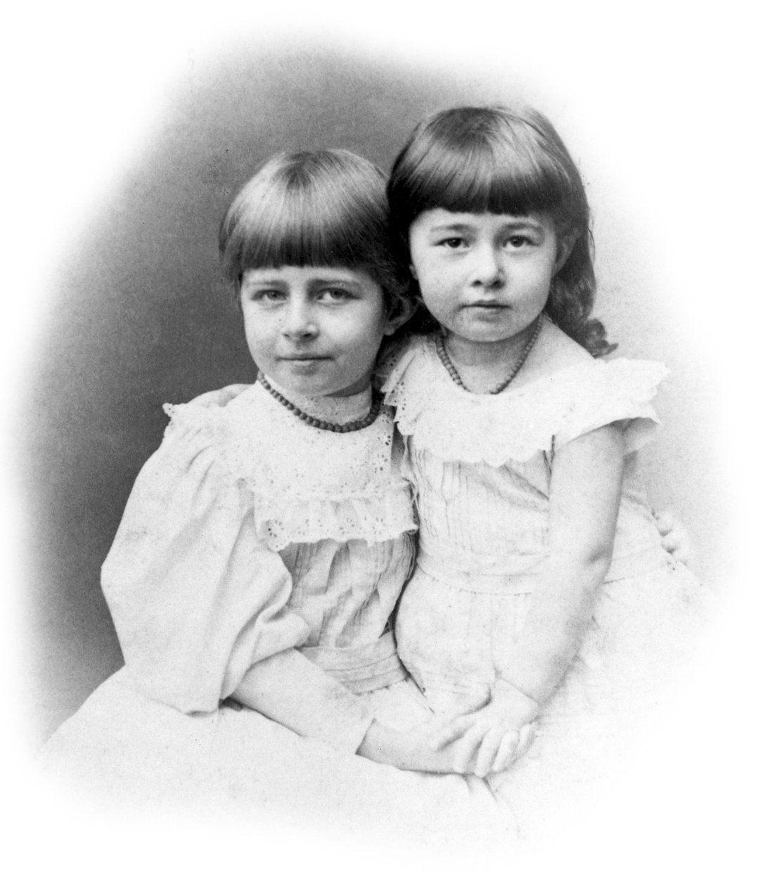约翰娜和玛蒂尔达-赫兹，海恩里希和伊丽莎白-赫兹的女儿，约1889年 作者 不明