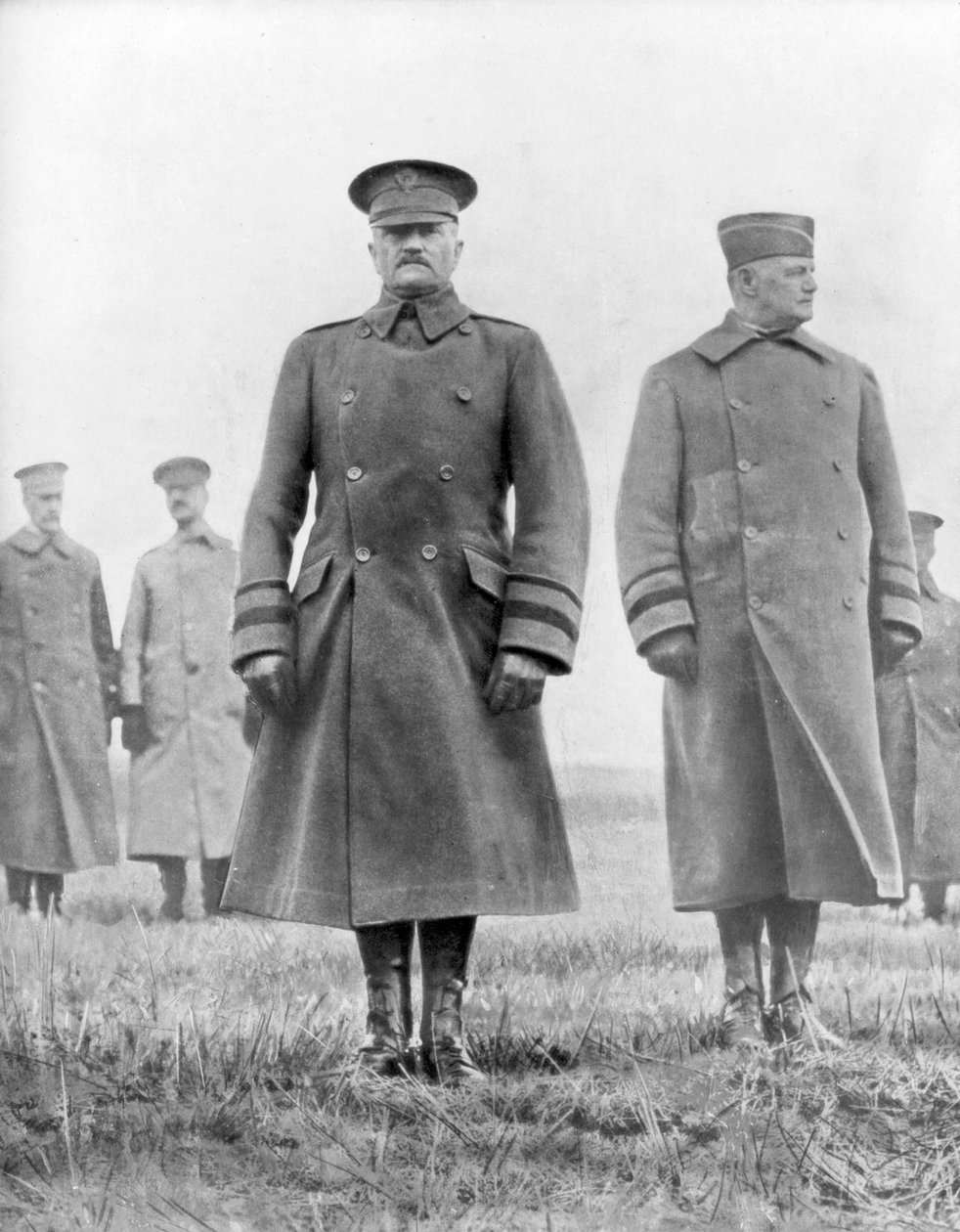 美国第一次世界大战将军约翰·潘兴和亨特·利吉特，1918年3月 作者 不明