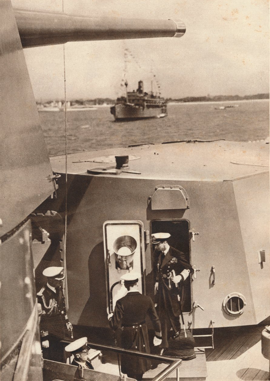 1937年，HMS南安普敦炮塔中的乔治六世国王 作者 不明