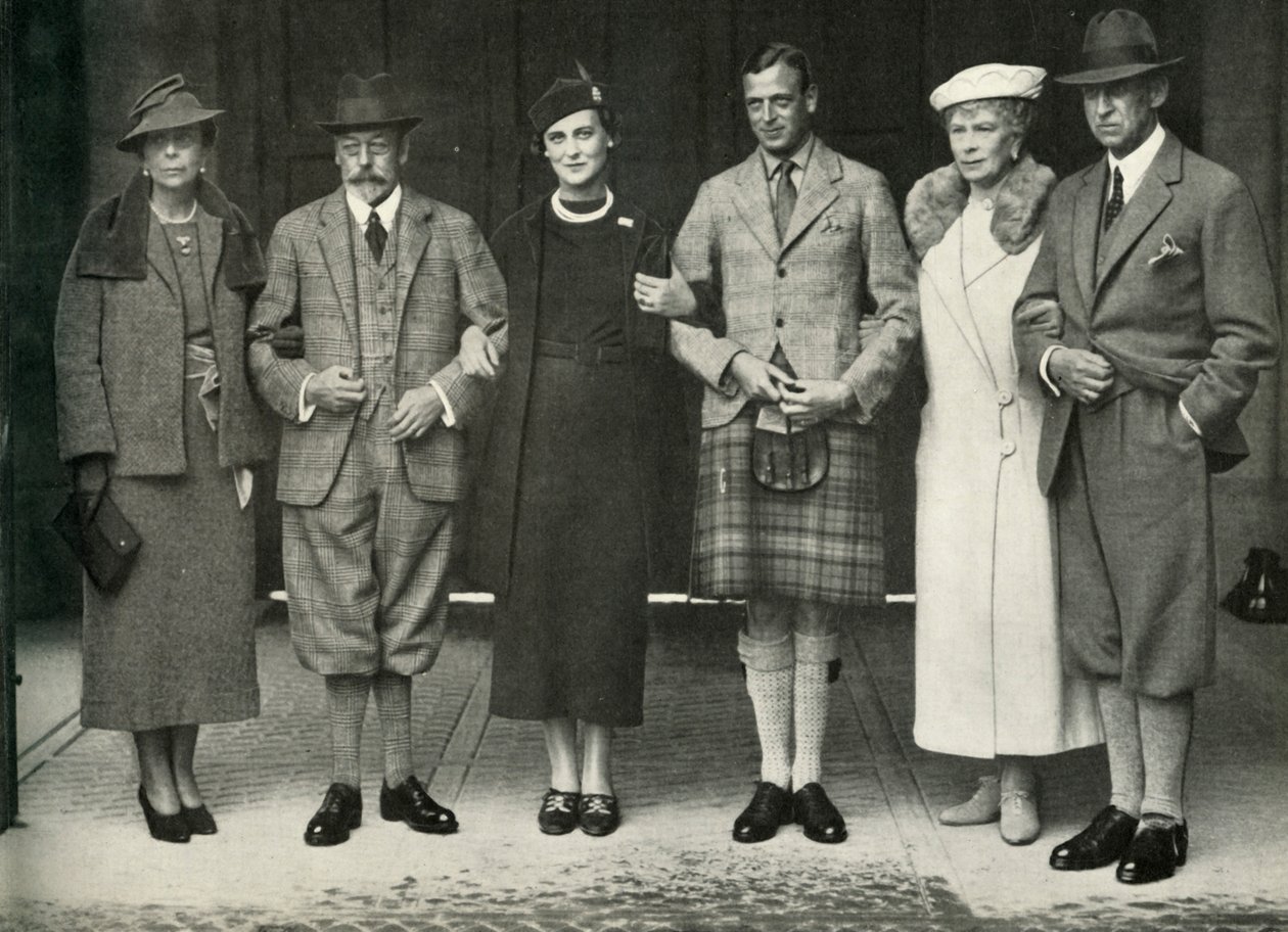 1934年，1951年在巴尔莫勒尔（Balmoral）乔治五世国王，玛丽皇后，乔治王子，玛丽娜公主... 作者 不明