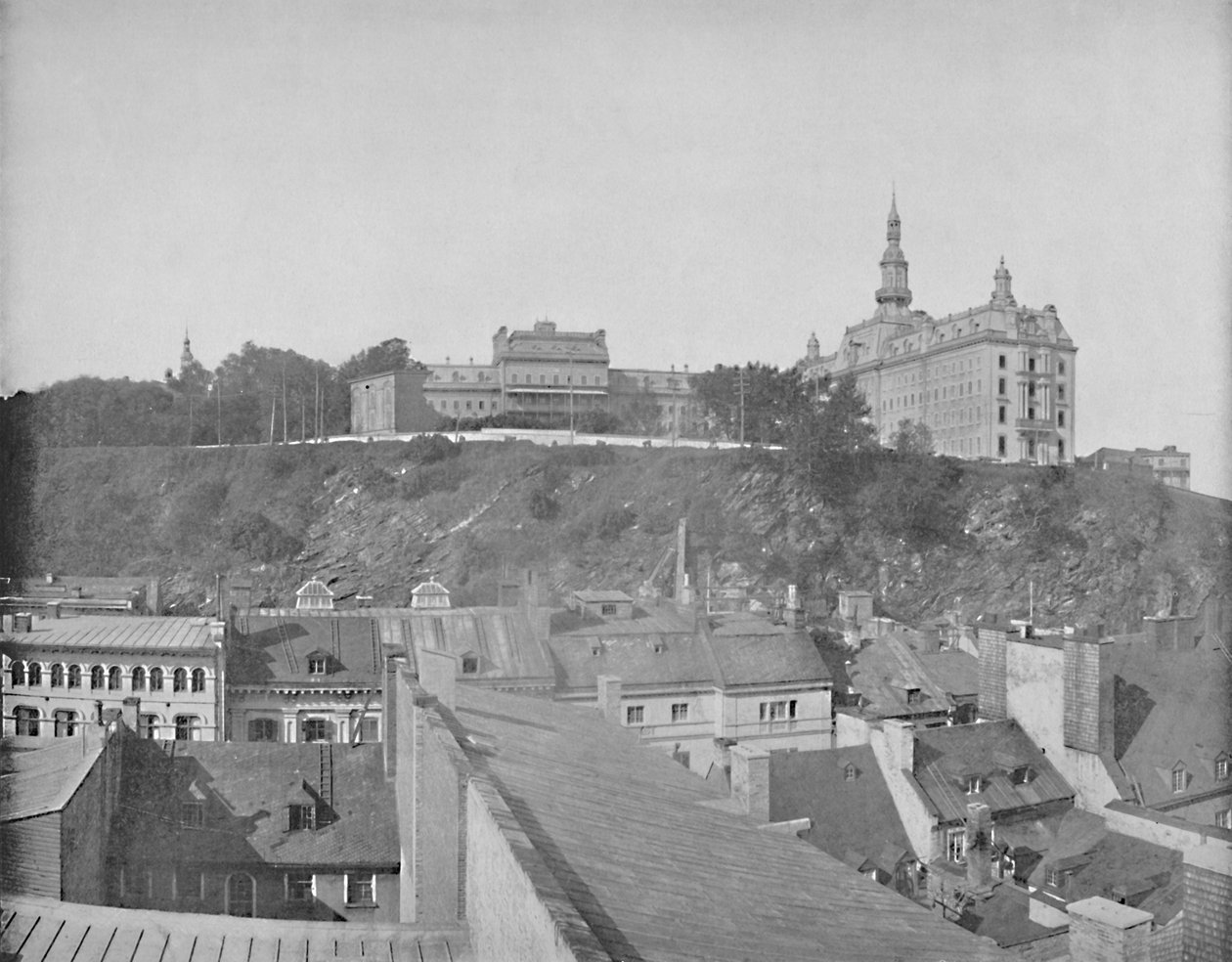 魁北克市Laval大学建筑，约建于1897年。 作者 不明