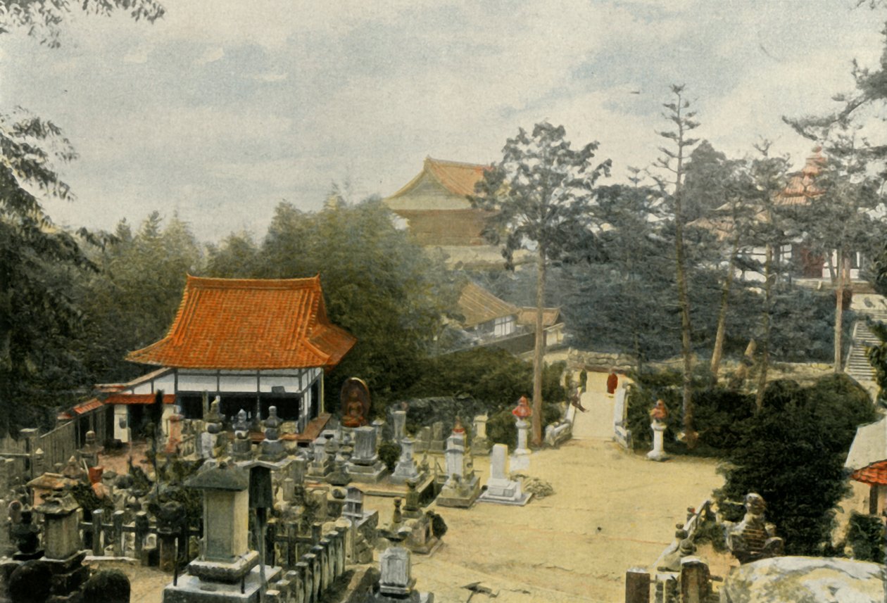 Le Cimetiere Kurodani a Kioto，Tombes雕塑家，Kurodani公墓的墓碑，京都，1900年。 作者 不明