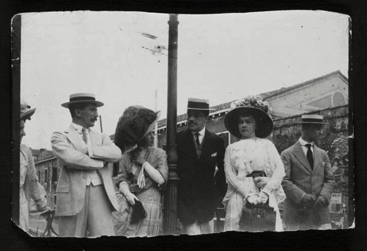 莱昂·巴克斯特（Leon Bakst），俄罗斯艺术家，设计师和芭蕾舞表演指导Serge Diaghilev，c1910 作者 不明