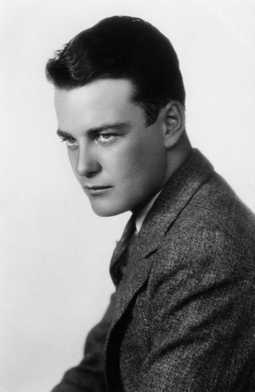 露·艾尔斯（Lew Ayres）1908-1996，美国演员，二十世纪 作者 不明