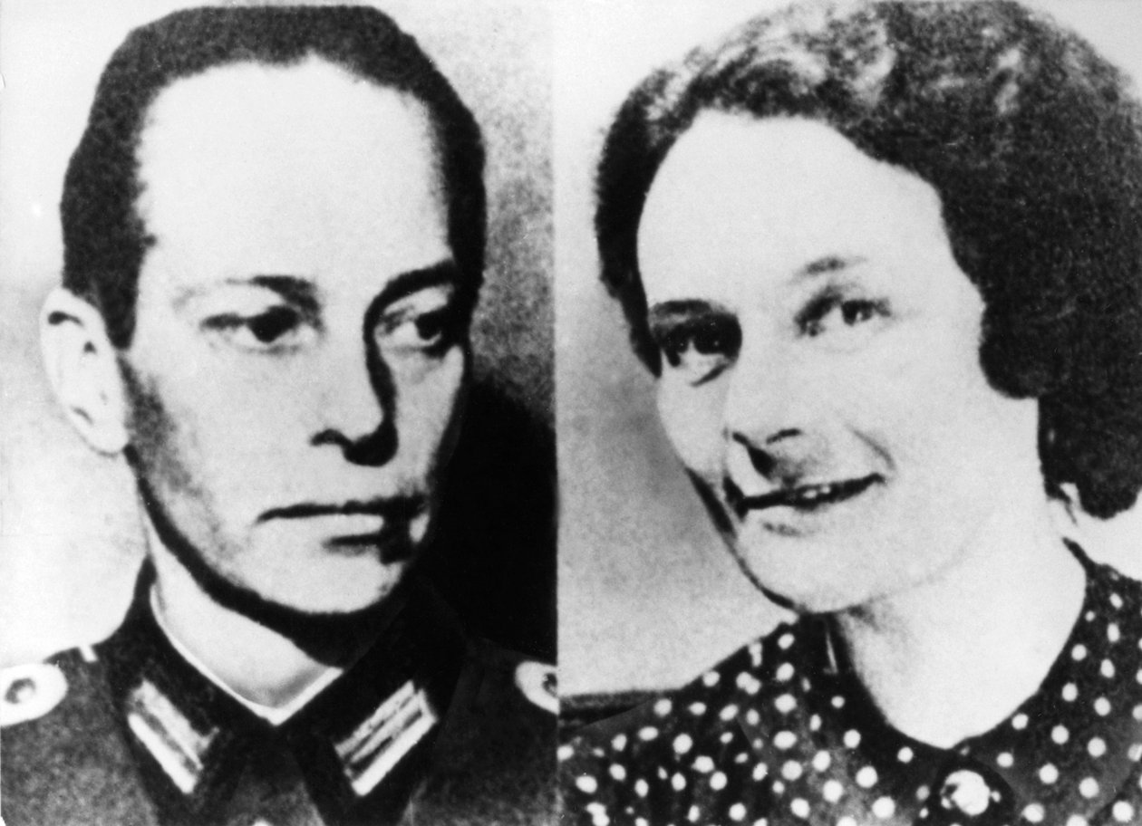 彼得·约克·冯·瓦尔滕堡中尉和他的妻子马里昂，c1939-1944年 作者 不明