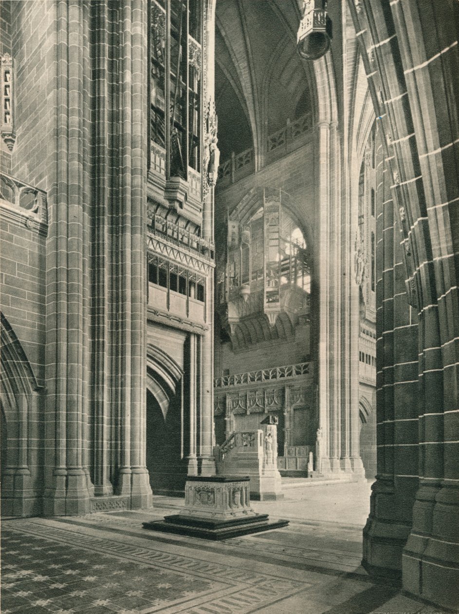利物浦大教堂照片建筑师，G。Gilbert Scott爵士，1924年 作者 不明