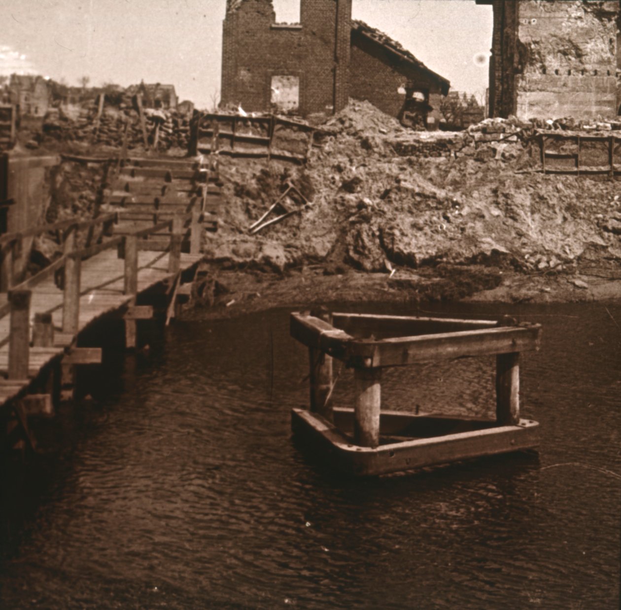 比利时法兰德斯Nieuwpoort的门锁房c1914-c1918 作者 不明
