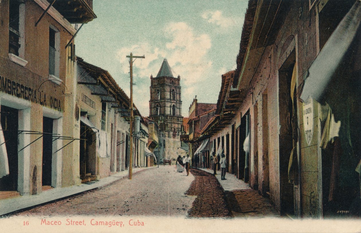 Maceo Street，古巴卡马圭，1944年 作者 不明
