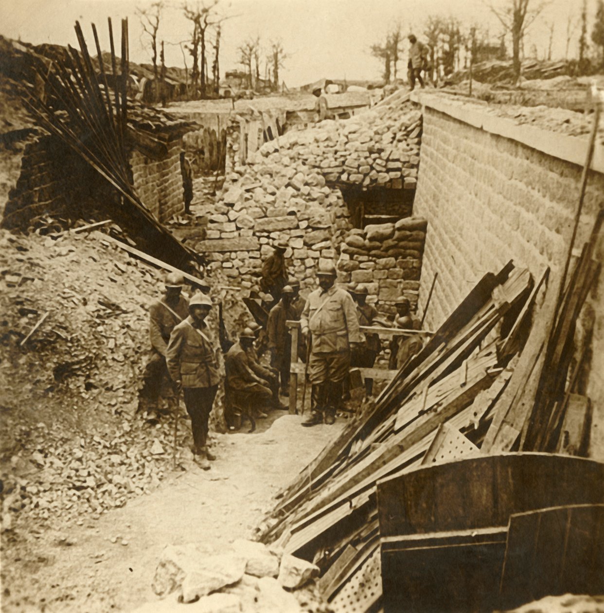 1916年，法国北部凡尔登的玛索兵营 作者 不明