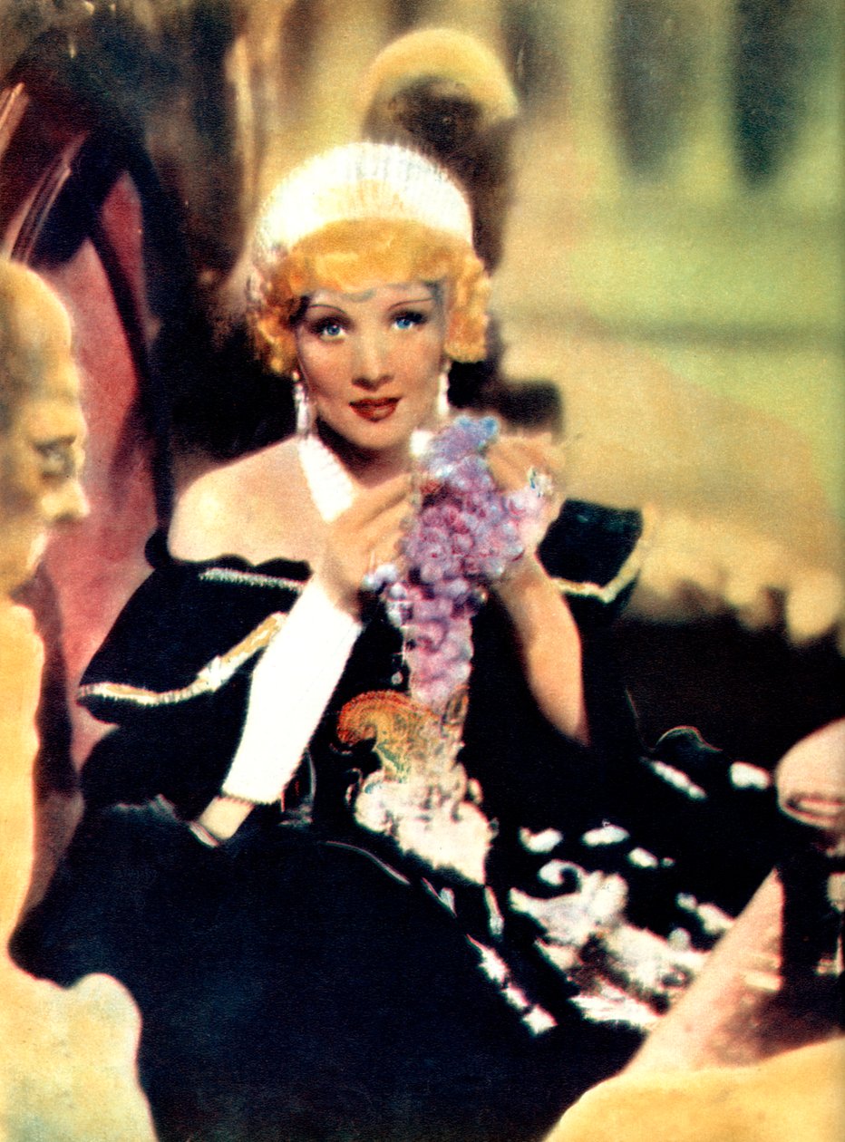 玛琳·迪特里希（Marlene Dietrich），德国出生的美国女演员，1934-1935年 作者 不明