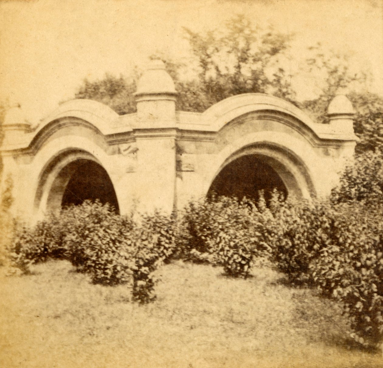 草甸港拱门，展望公园，c1880年代。 作者 不明