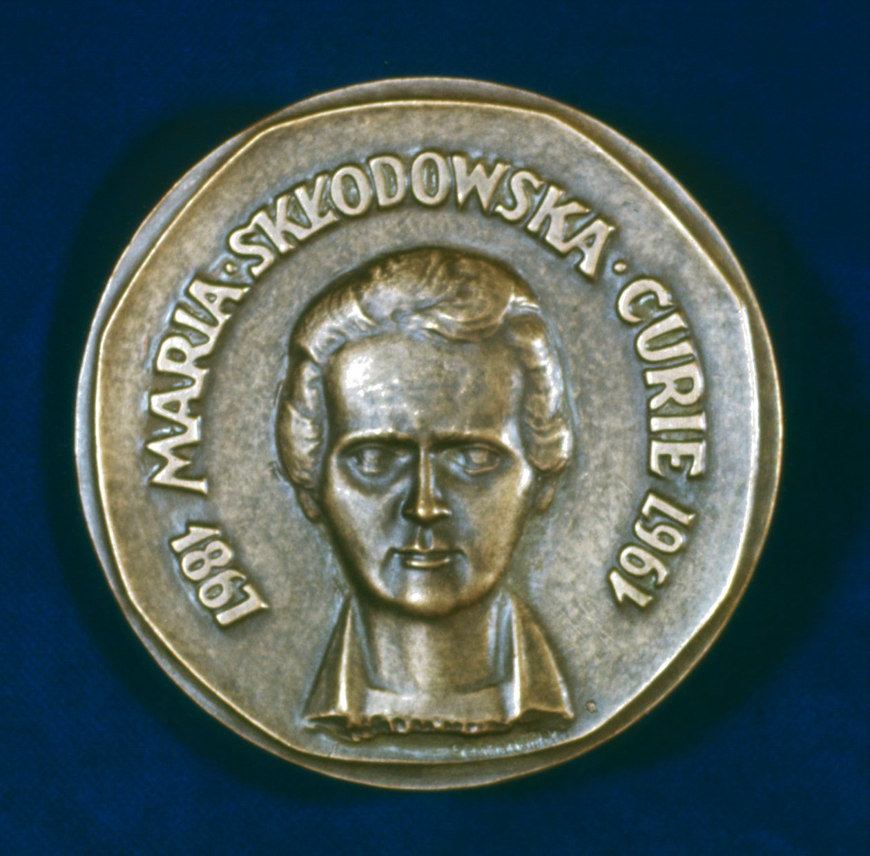 纪念波兰出生的法国物理学家Marie Sklodowska Curie的勋章，1967年 作者 不明