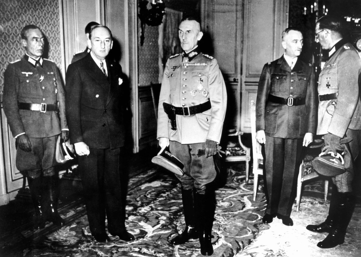1940-1944年，法国德国军官与法国维希政府官员之间的会议 作者 不明
