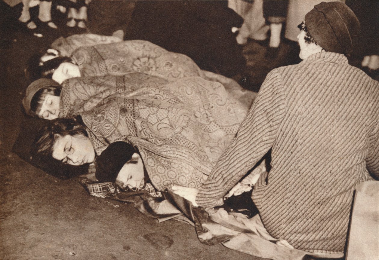 购物中心午夜，1937年 作者 不明