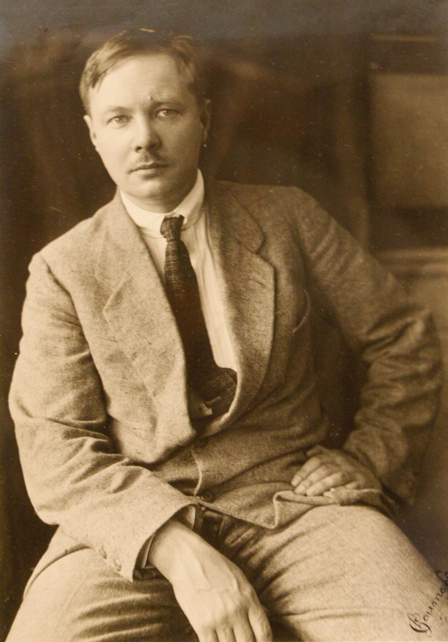 米哈伊尔·费奥多罗维奇·拉里奥诺夫（Mikhail Fyodorovich Larionov）1881-1964，1920年代初期。 作者 不明