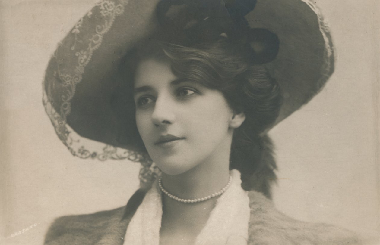 埃塞尔·沃里克小姐（Ethel Warwick），1882-1951年，c1930年。 作者 不明