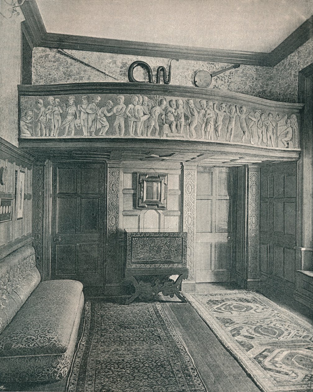 带有雕塑的音乐画廊，c1893。 作者 不明