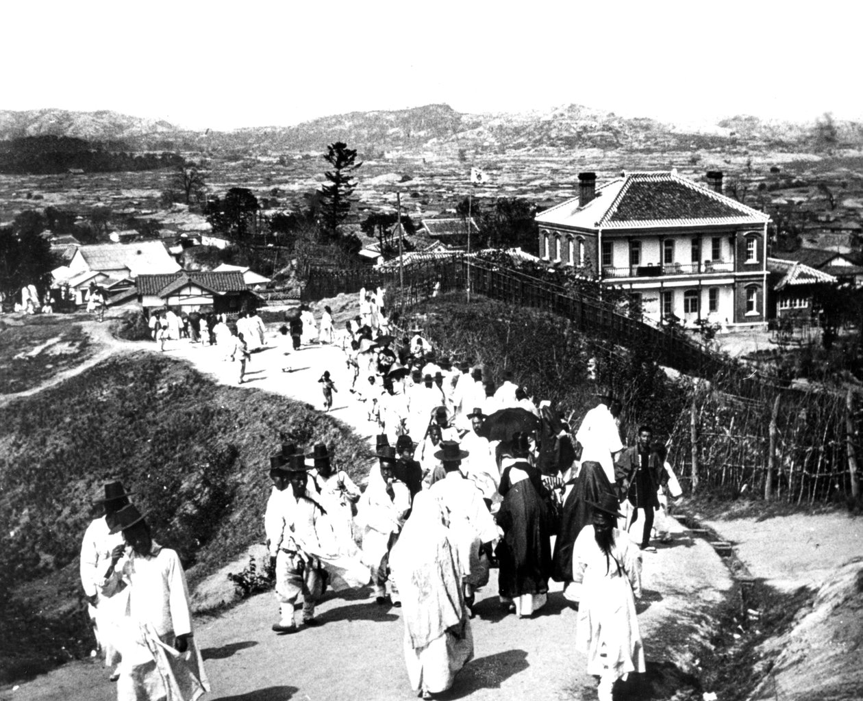 1900年，韩国南山 作者 不明