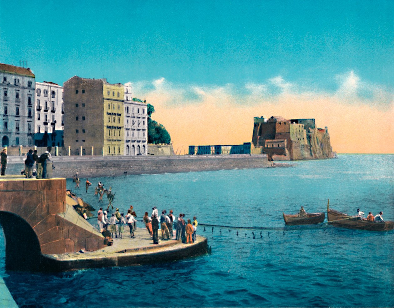 那不勒斯-通过Partenope和Castello DellOvo，c1900年。 作者 不明