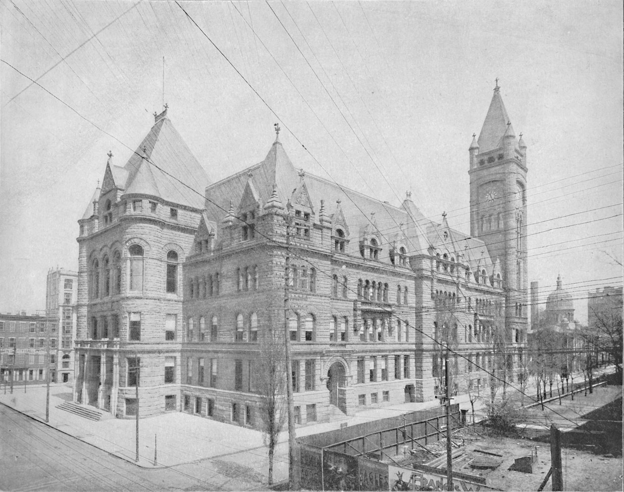 俄亥俄州辛辛那提市新市政厅，建于1897年。 作者 不明