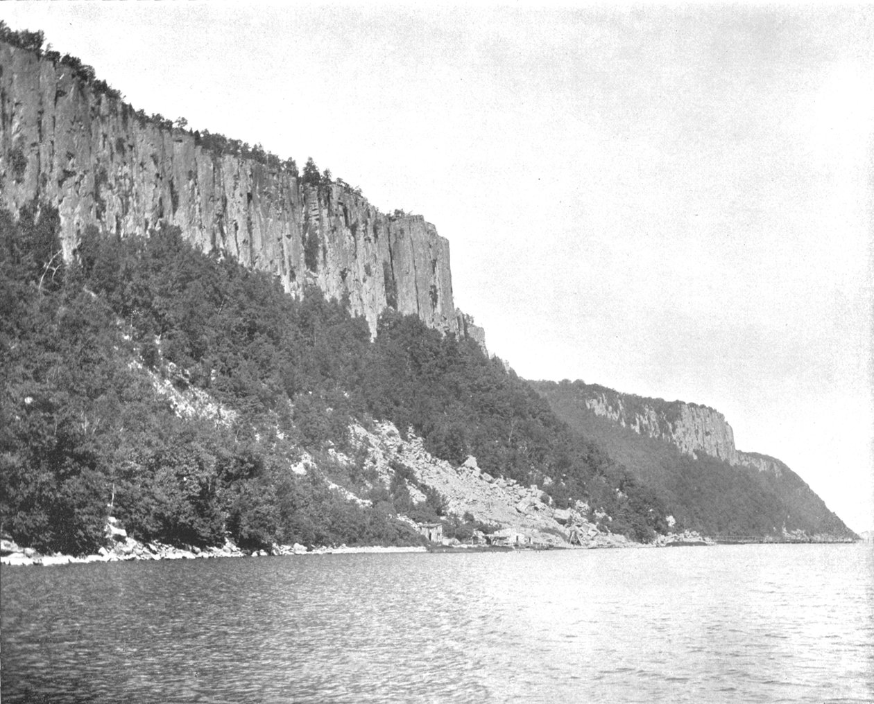 美国哈得逊河，帕利塞兹河北端，摄于1900年。 作者 不明