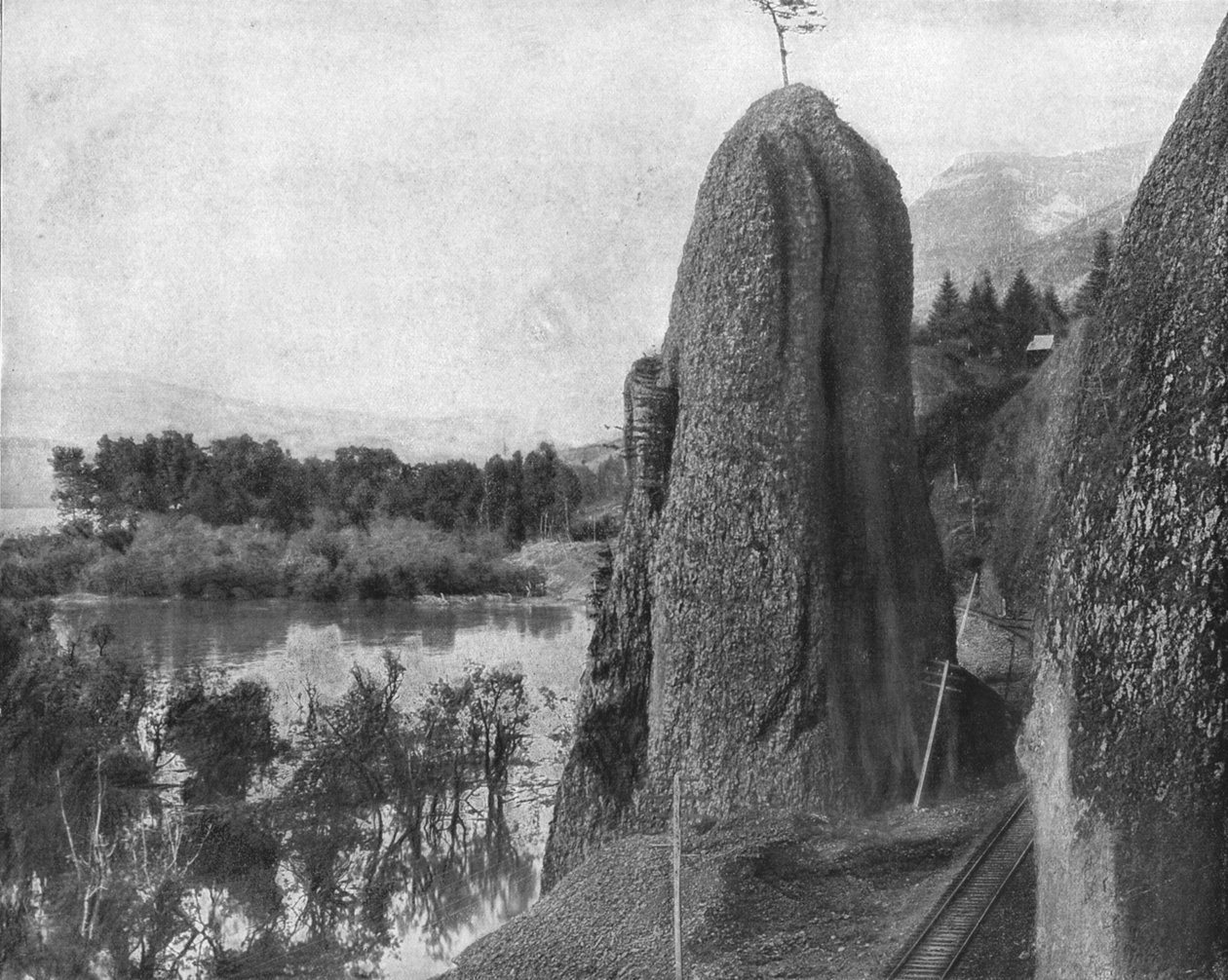赫拉克勒斯的支柱，美国哥伦比亚河，摄于1900年。 作者 不明