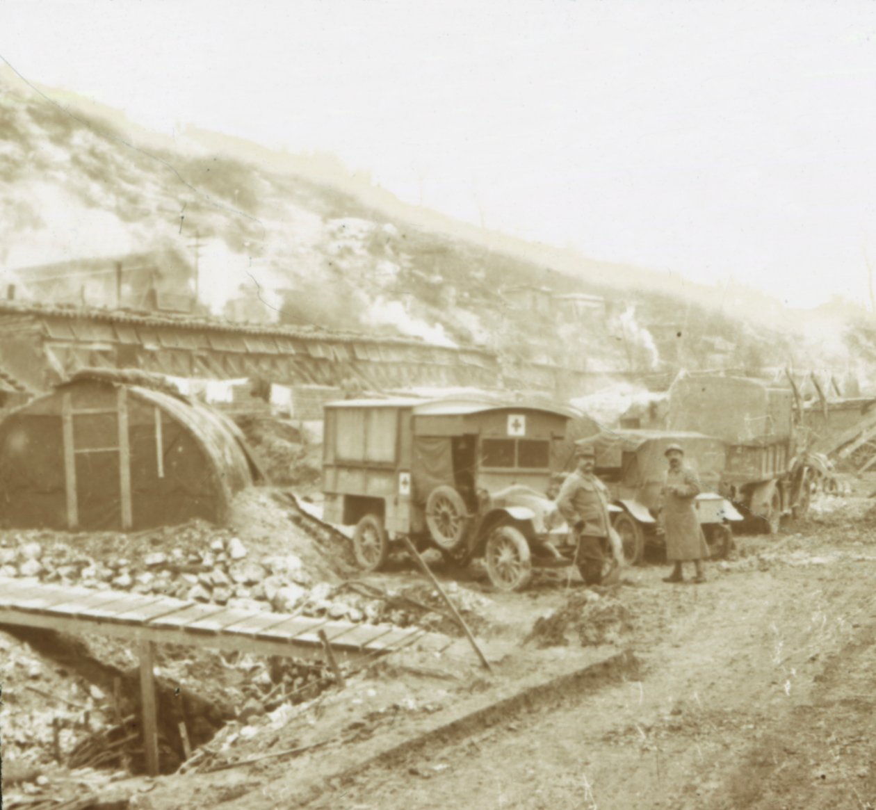 法国北部索姆省Curlu的Policemans-Hat-Hill，c1914-c1918 作者 不明