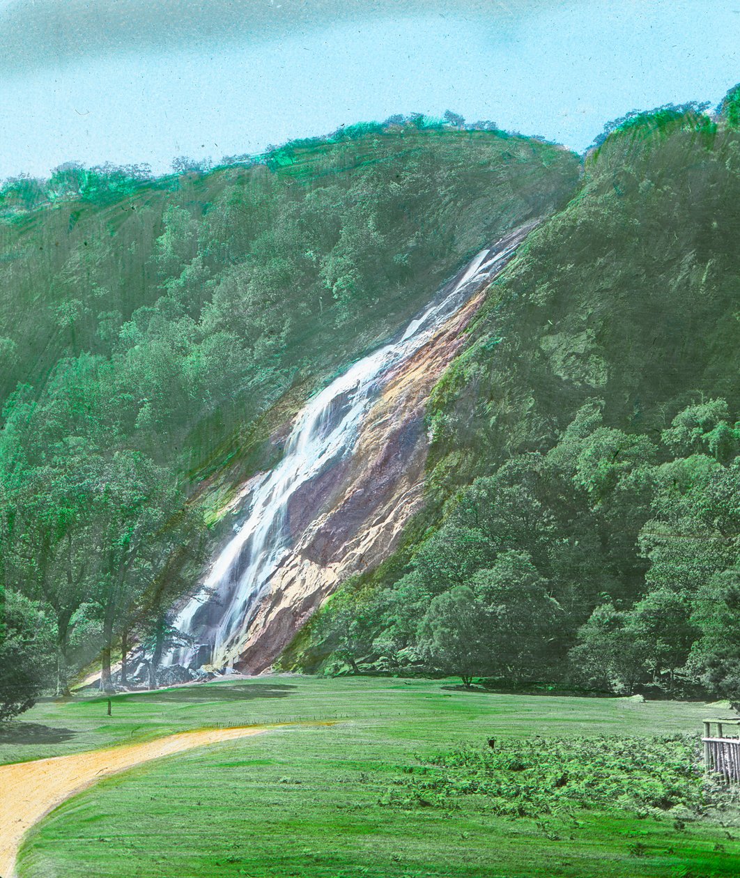 Powerscourt Waterfall，Co. Wicklow，c1910 作者 不明