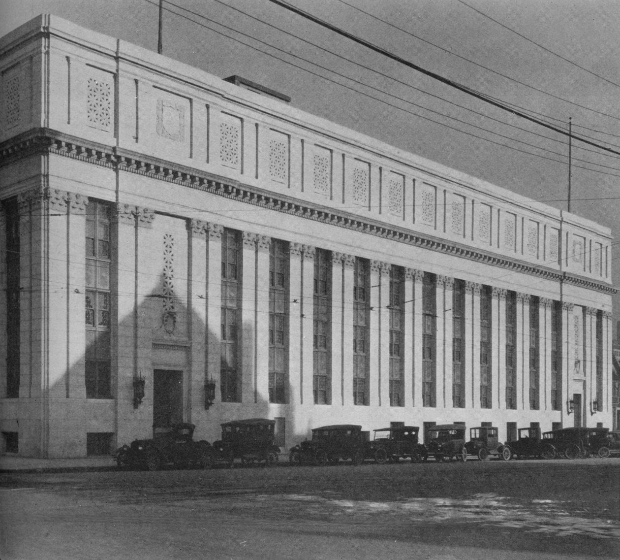 共济会教堂的主要立面，阿拉巴马州伯明翰，1924年 作者 不明