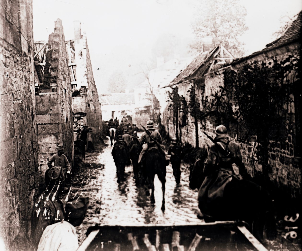 战俘，法国北部布西勒隆，c1914-c1918 作者 不明