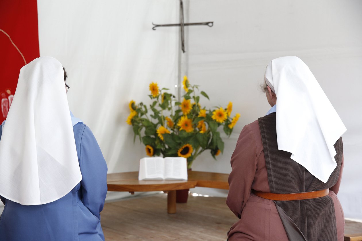 Protestant gathering in Paris, Deaconnesses