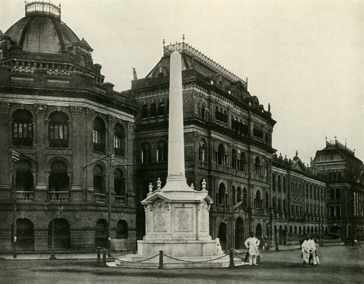 Holzon纪念碑的复制品，1925年由Curzon勋爵建立。 作者 不明