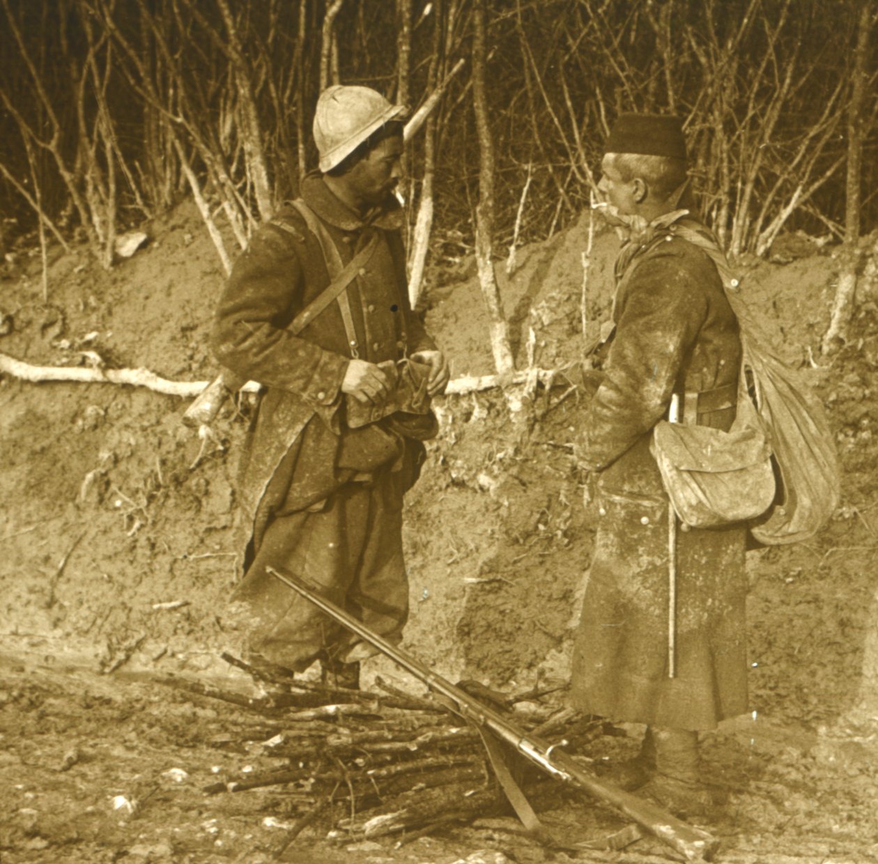 从法国北部凡尔登返回，c1914-c1918 作者 不明