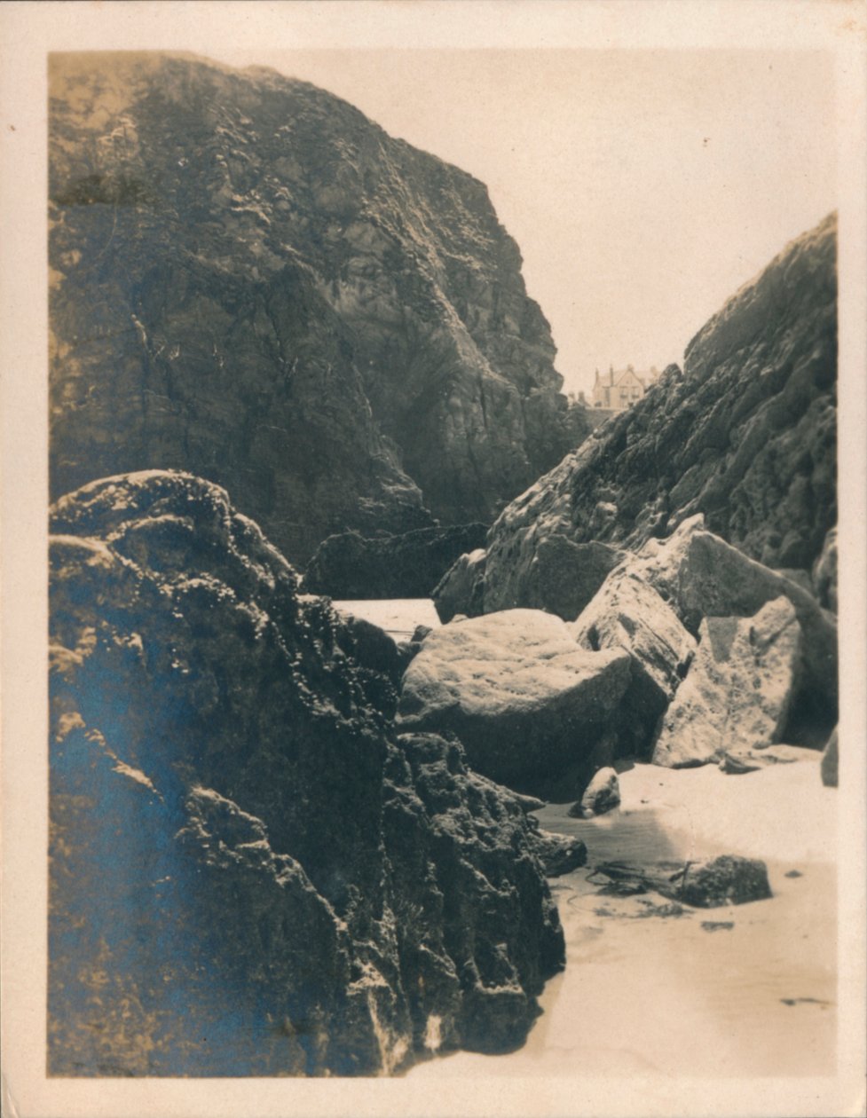 纽基的岩石，1927年 作者 不明