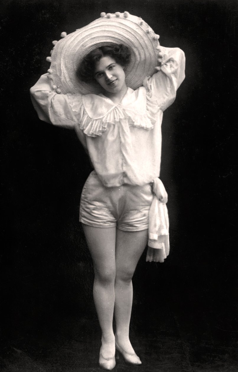 罗西·贝加妮（Rosie Begarnie），英国女演员，1906年 作者 不明