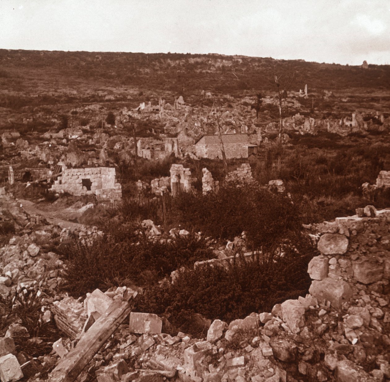 法国北部阿尼西勒城堡遗址，c1914-c1918 作者 不明