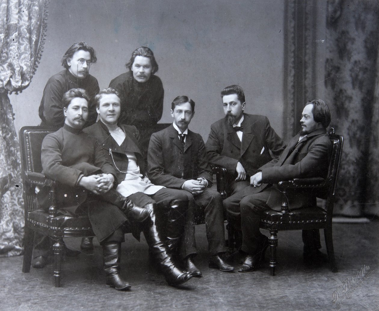 俄国作家马克西姆·高尔基（Maxim Gorky），1902年在斯雷达星期三的文学小组中 作者 不明