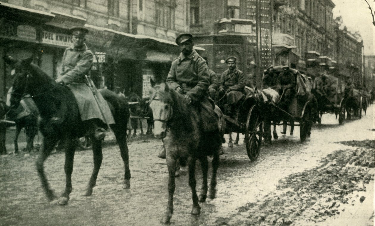 1915年3月，c1920年在Przemysl的俄罗斯补给专栏。 作者 不明
