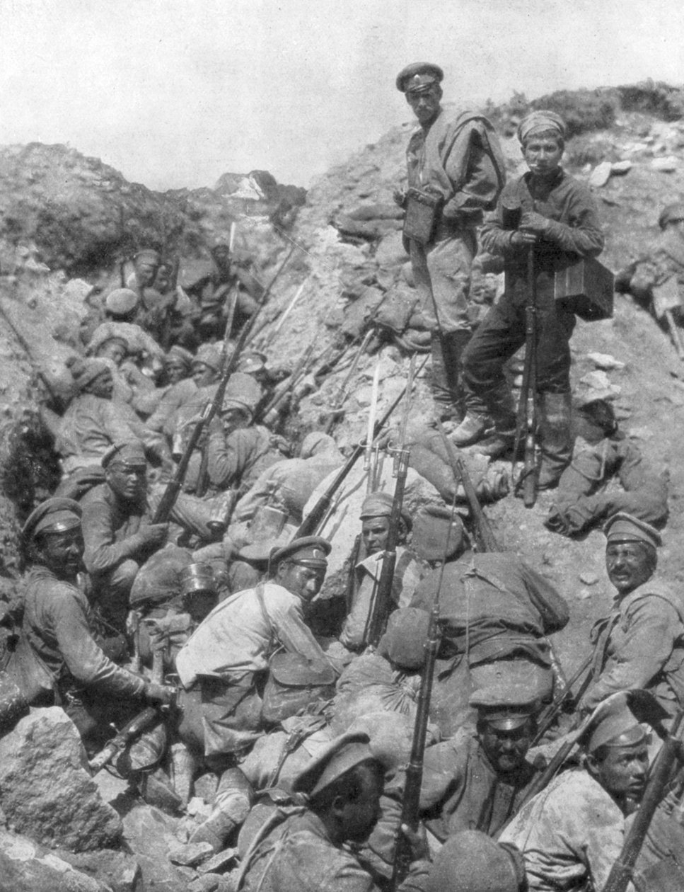 1917年第一次世界大战，乌克兰捷尔诺波尔，俄罗斯军队在等待信号 作者 不明