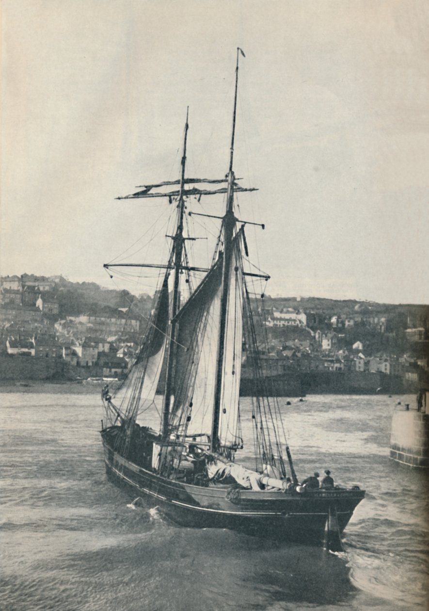 伊莎贝拉号（Isabella）驶入纽林港（Newlyn Harbour），是两桅式兰开夏号纵帆船，1937年 作者 不明