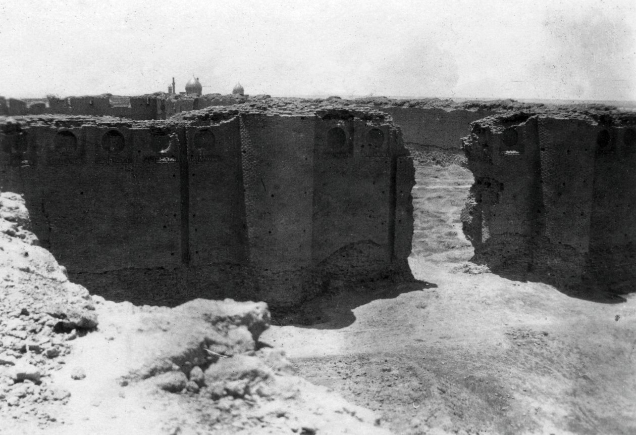 美索不达米亚Malwiya塔上的萨马拉市，1918年 作者 不明