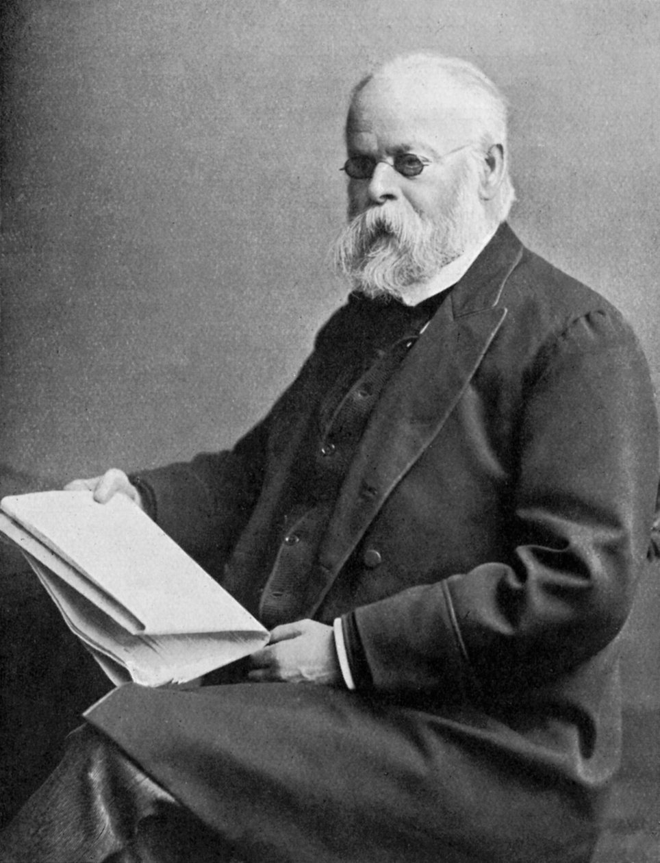 塞缪尔·普利姆索尔（Samuel Plimsoll），英国政治家和社会改革家，十九世纪末 作者 不明