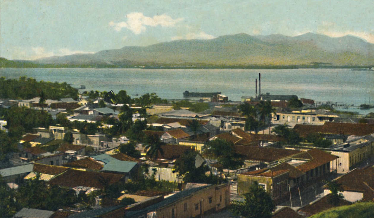 古巴圣地亚哥部分视图，c1910。 作者 不明