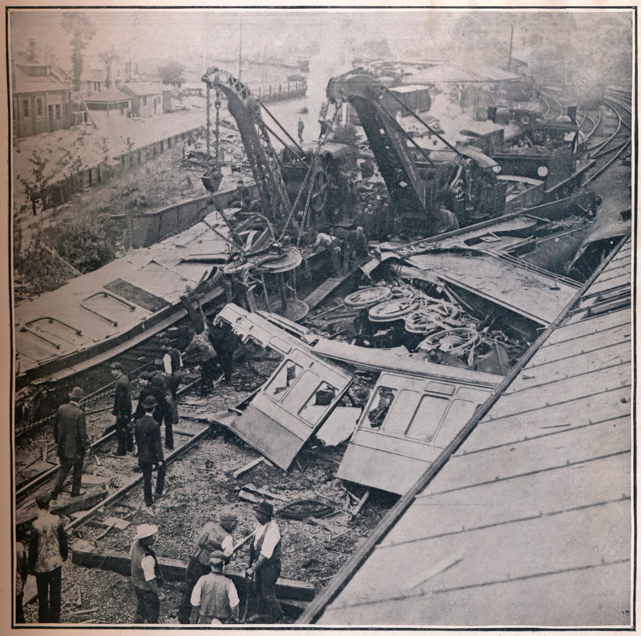 1906年在索尔兹伯里发生的可怕铁路灾难现场 作者 不明