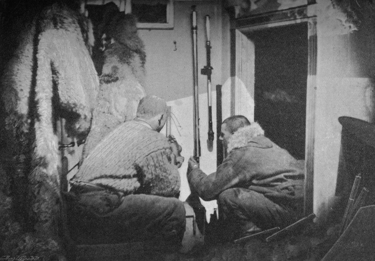 斯科特·汉森（Scott-Hansen）和约翰逊（Johansen）检查晴雨表，1893年至1896年，1897年 作者 不明