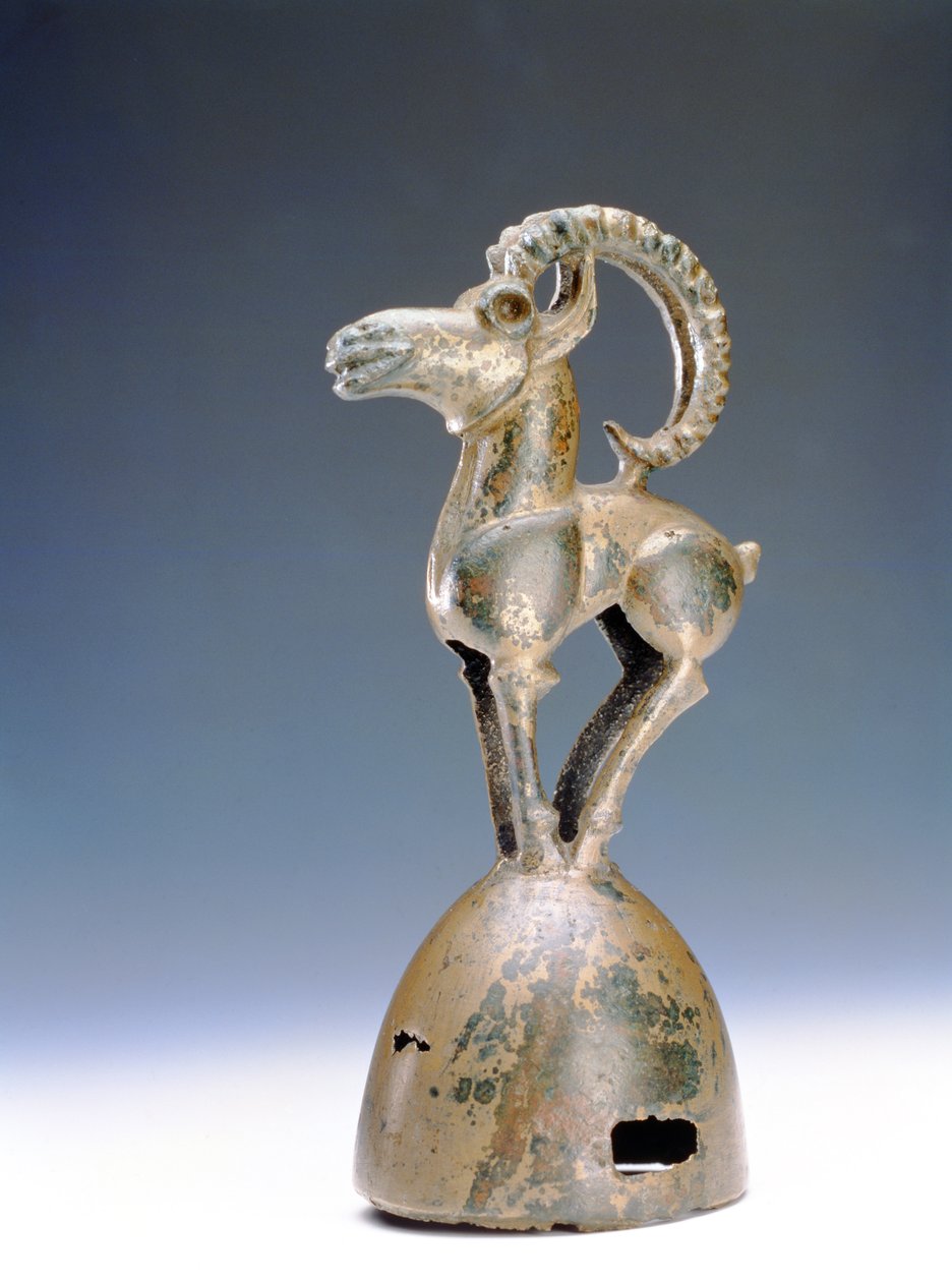 山羊形状的斯基泰终端，塔加尔时期，公元前7-6世纪（青铜）。 作者 不明