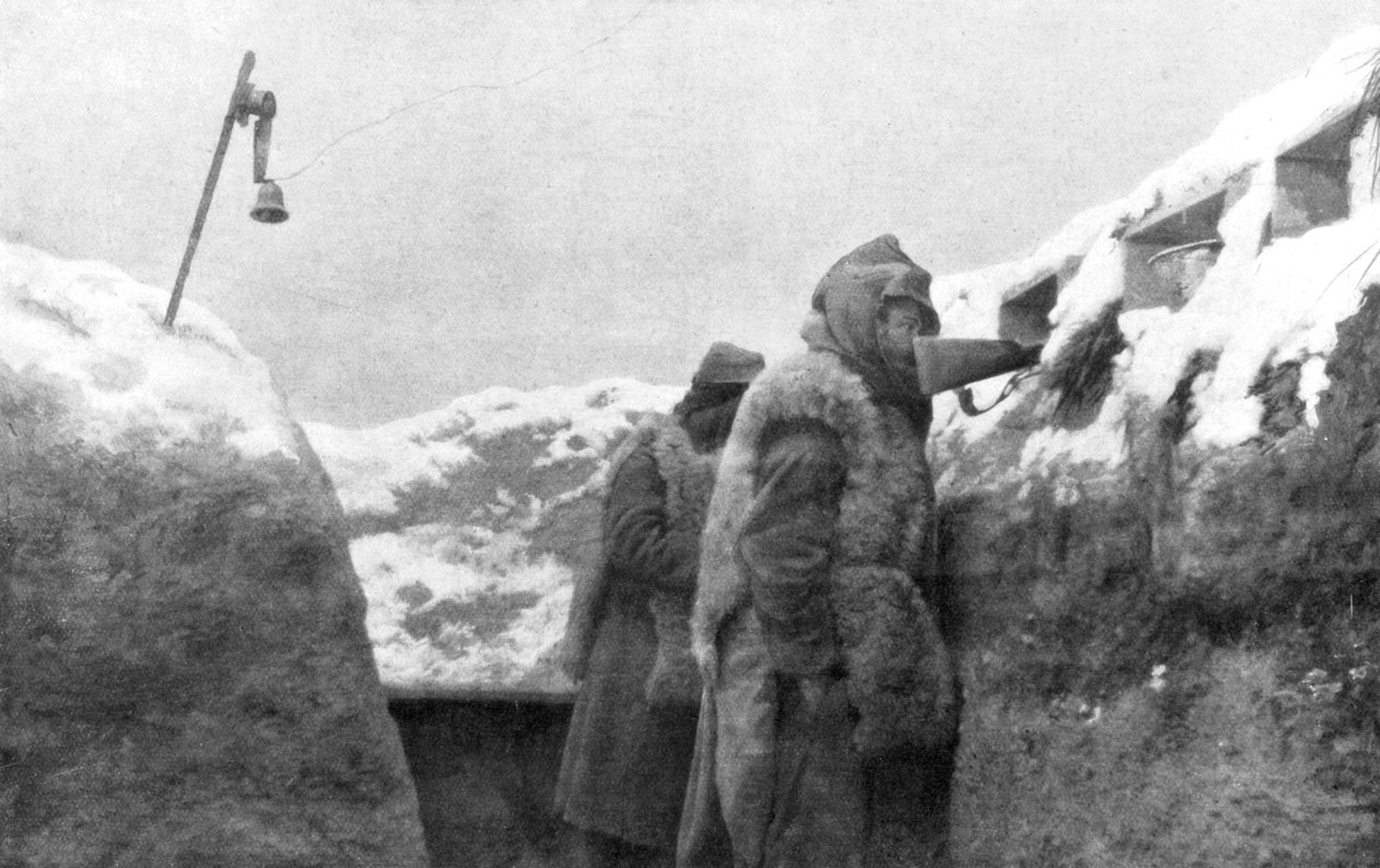 1915年冬天，法国加莱海峡，无人看守的沟渠中的哨兵 作者 不明