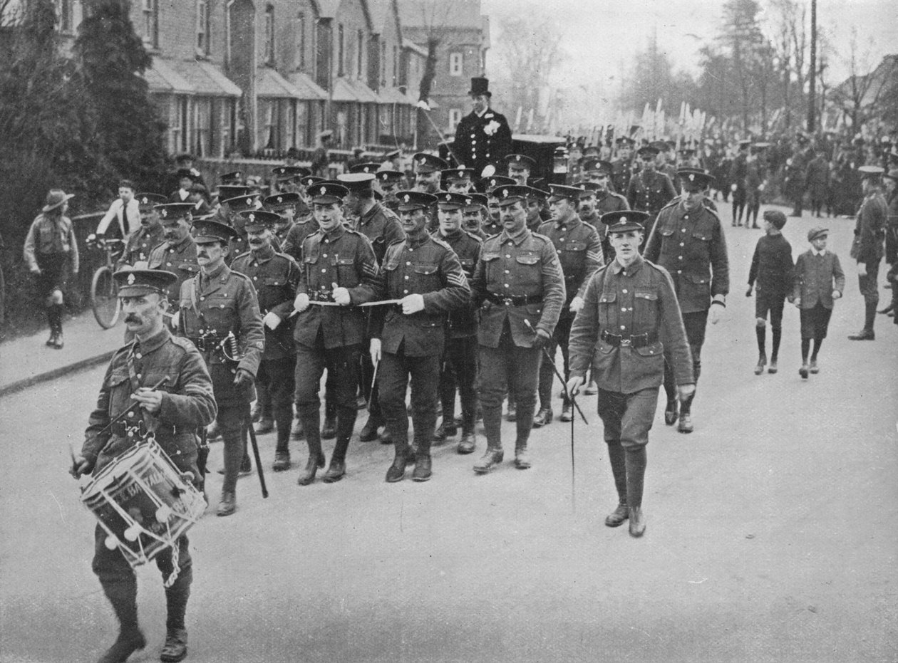 1915年，军士从教堂拖曳新娘教练 作者 不明