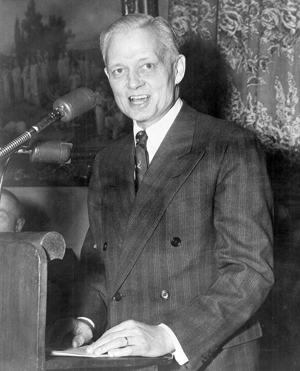 美国政治家谢尔曼·亚当斯（Sherman Adams）1899-1986致辞 作者 不明